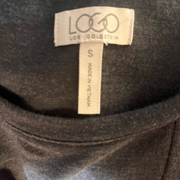 NWOT LOGO Womans Long Sleeved Gray Tunic!! - Picture 5 of 7